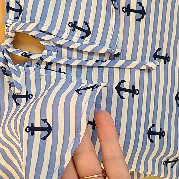 NWOT Lily Bleu girls top Med (8-10) blue/white striped with anchor pattern - Picture 4 of 6